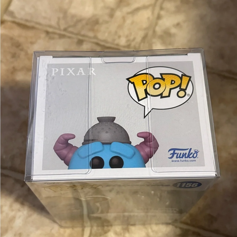 Funko Disney Monsters University Flocked Sulley - Amazon Exclusive - Picture 5 of 6